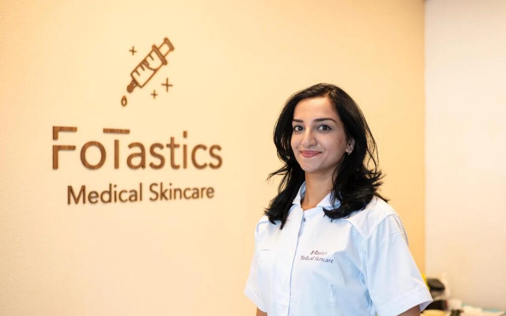 Fotastics-Fozia-Contact